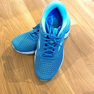 Brooks Revel 2 Women’s running shoe size 8.5